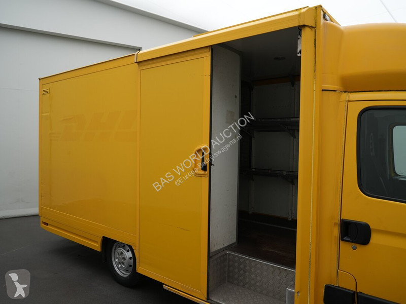 Véhicule utilitaire Iveco 35S11