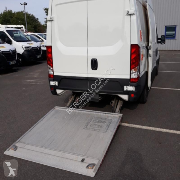 Коммерческий автомобиль Iveco  Daily