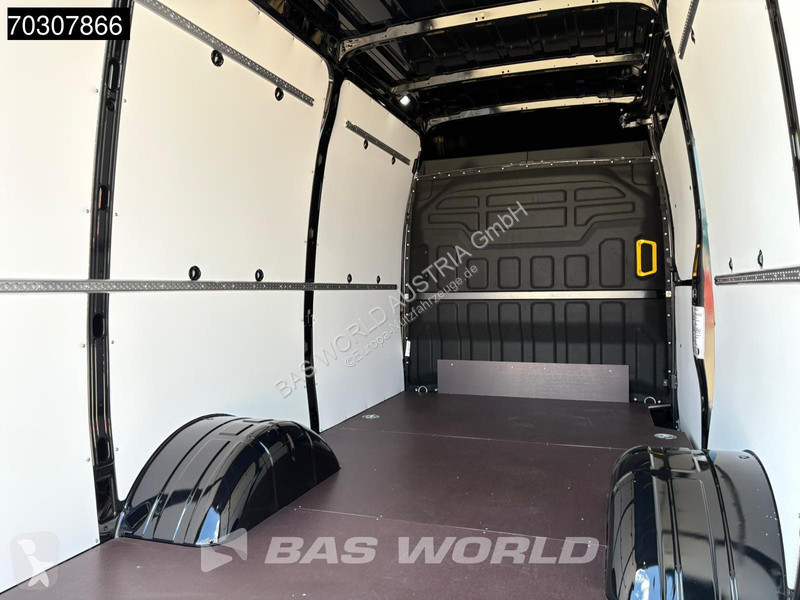 Véhicule utilitaire Iveco 35C21...
