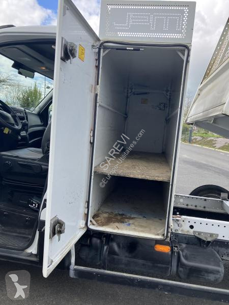 Véhicule utilitaire Iveco 35-150 BENNE COFFRE