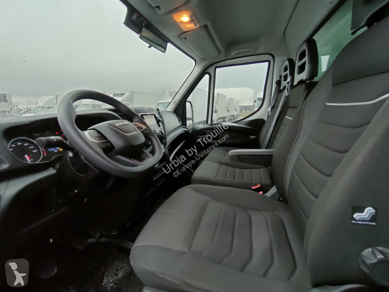 Véhicule utilitaire Iveco FRIGO 12M3 160 CV...