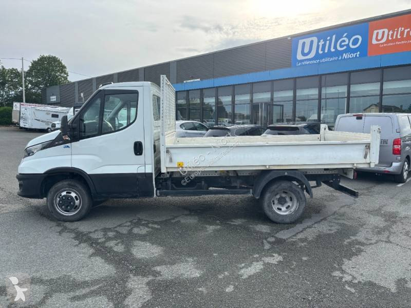 عربة نفعية Iveco