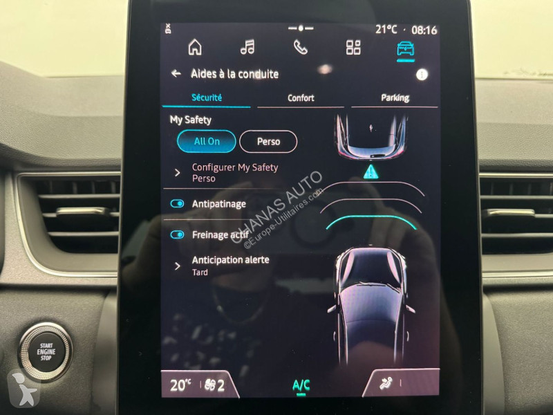 عربة نفعية Renault E-Tech full hybrid 160 ch...