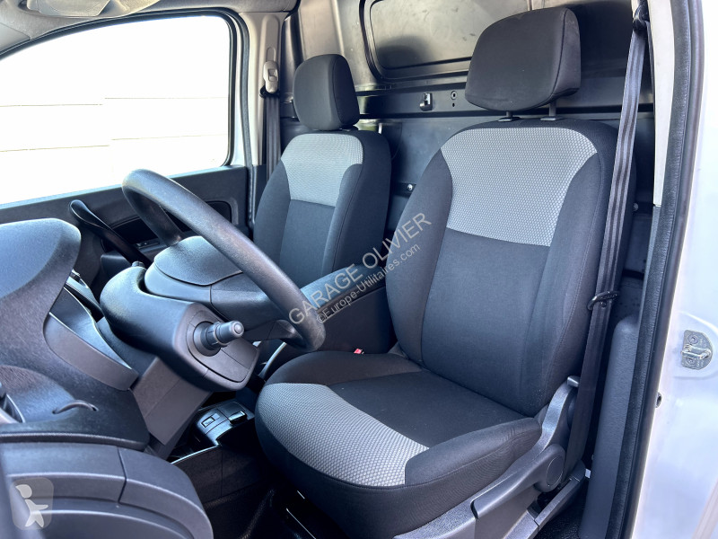 Véhicule utilitaire Renault 1.2 TCE 115 Extra...