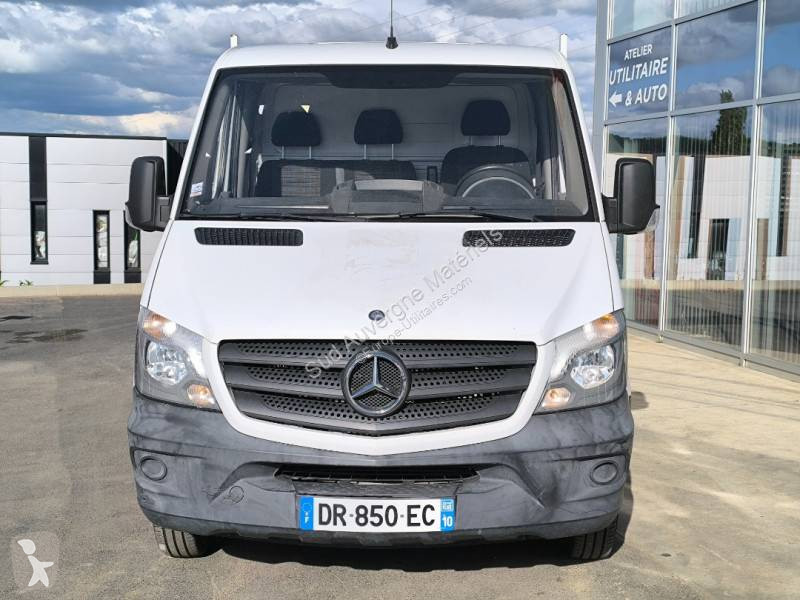Samochód dostawczy Mercedes