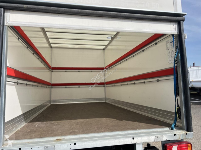 Samochód dostawczy Iveco DAILY 35C16 3L Caisse...