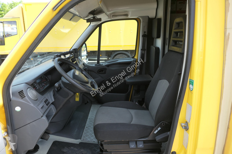 Iveco Daily 35 S11 C30C AUTOMATIK KAMERA Regale...