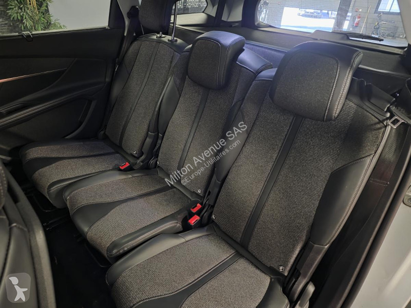Коммерческий автомобиль Peugeot