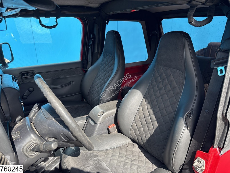 Furgoneta Jeep 4x4, Winch, Automatic 4.0i Soft...
