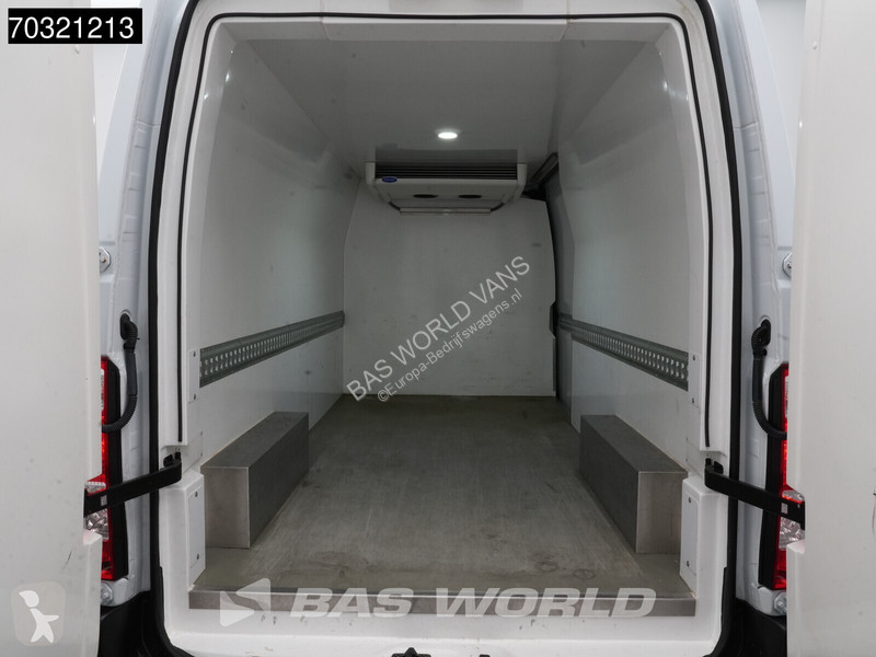 Furgoneta Renault Koelwagen L3H2 Carrier Xarios...