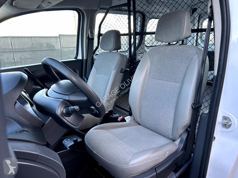Véhicule utilitaire Renault Maxi Grand Volume...