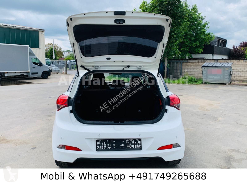 Samochód dostawczy Hyundai i20 blue Trend 1,4 L...