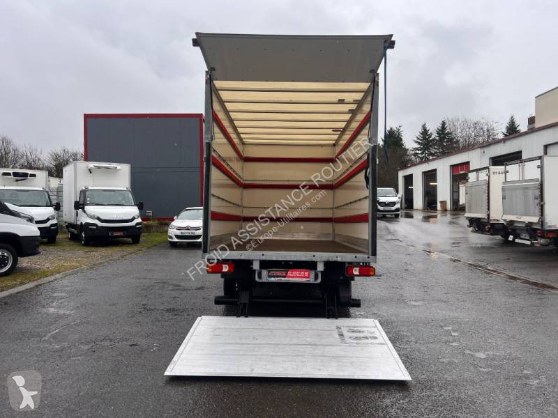 عربة نفعية Iveco