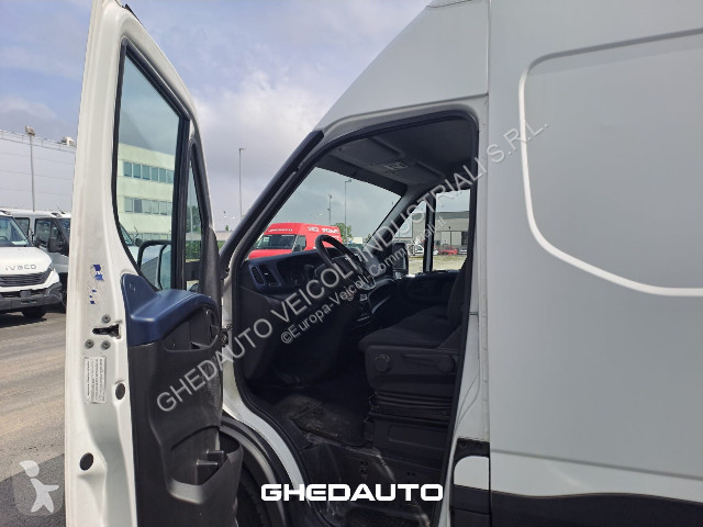 Furgoneta Iveco Daily 35S16 - FURGONE