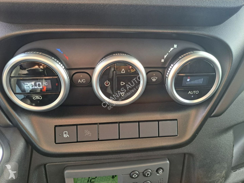 Véhicule utilitaire Iveco 35C18 A8 180CV 3L...