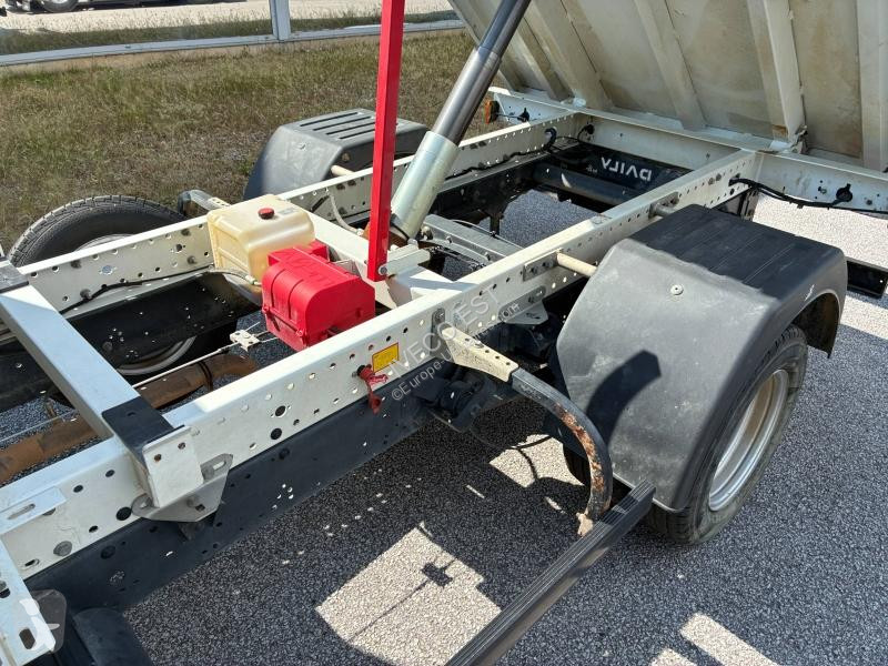 Véhicule utilitaire Iveco CCb 35C16H3.0 L -...