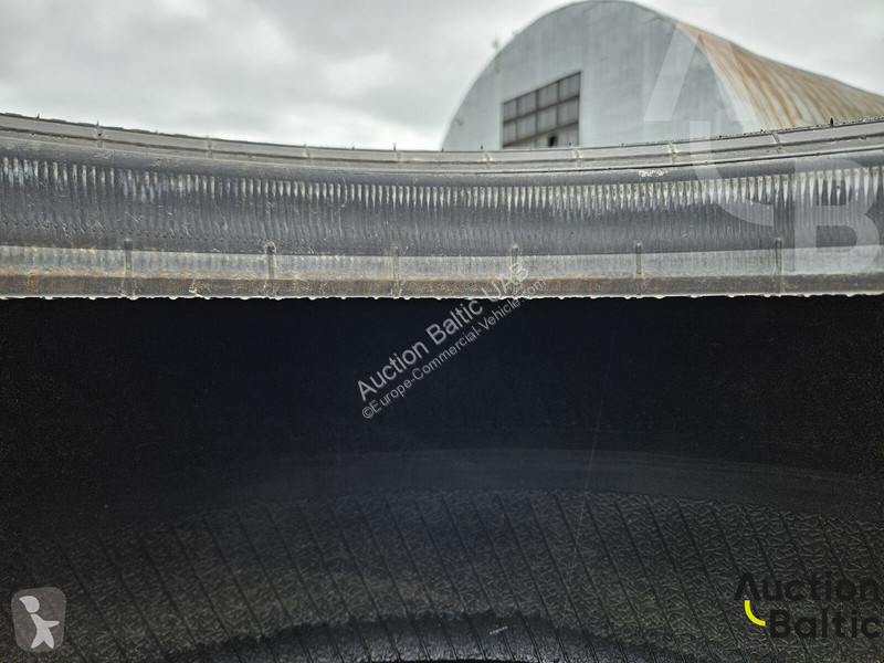 Furgoneta  tires