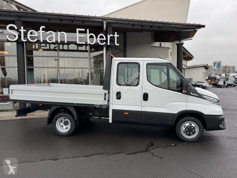 Nyttofordon Iveco 35C21 HA8 3.0L DoKa...