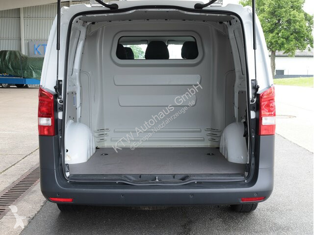 عربة نفعية Mercedes Vito 114...