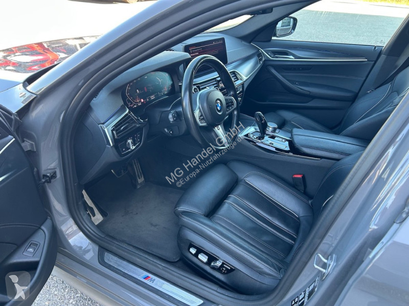 Véhicule utilitaire BMW 540 540iX Drive...