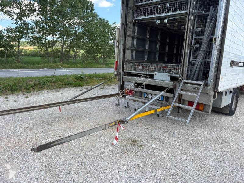 Furgoneta Iveco