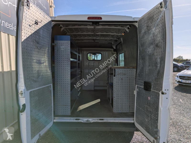 Véhicule utilitaire Fiat DUCATO L2H2 2.0 JTD...