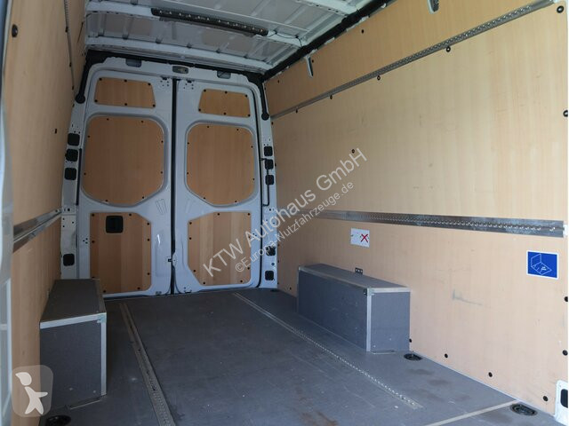 Veículo utilitário Mercedes Sprinter 317...