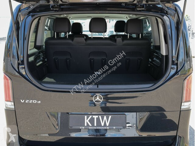 عربة نفعية Mercedes V 220 d...
