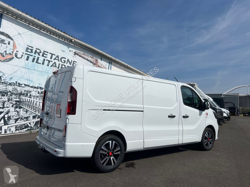 Véhicule utilitaire Renault TRAFIC III FG NEUF:...
