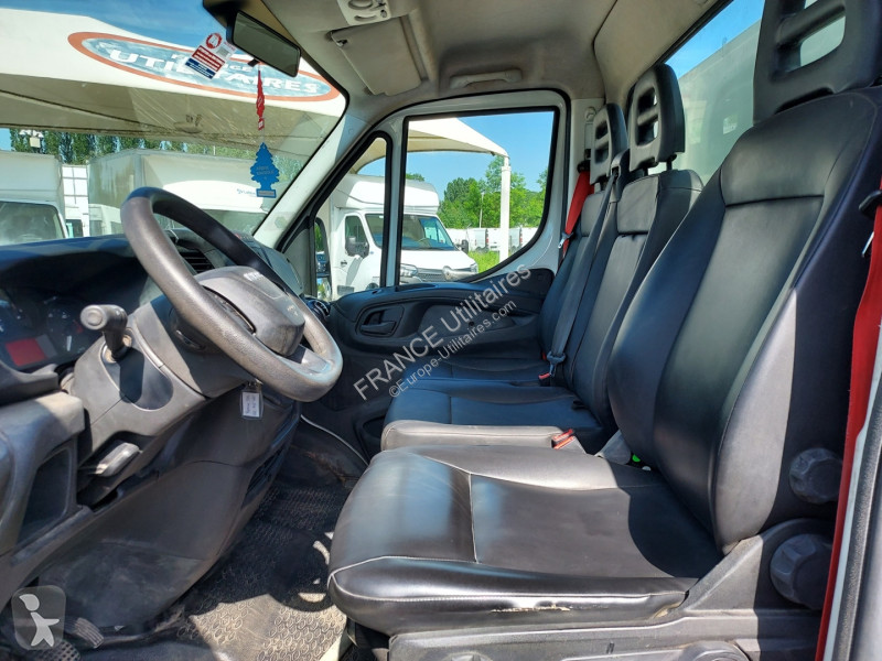 Véhicule utilitaire Iveco DAILY BENNE ACIER JPM...