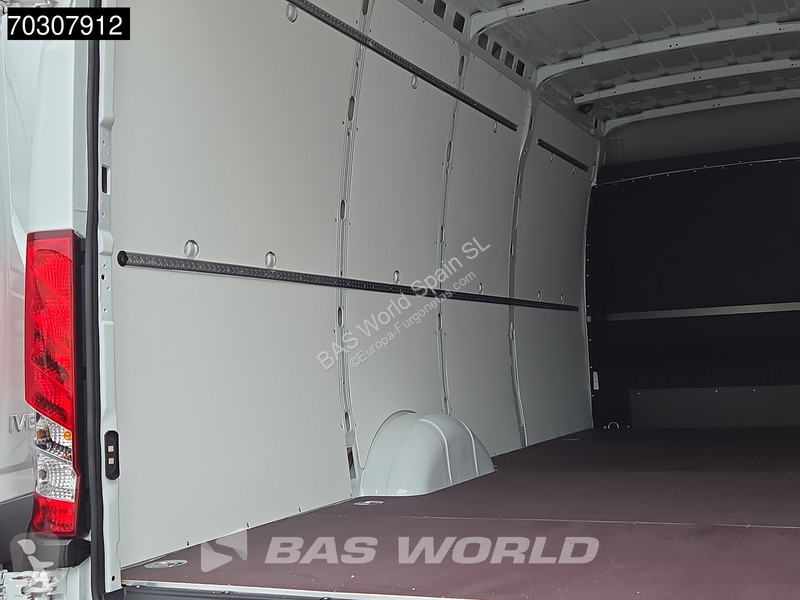 Furgoneta Iveco 35S18 3.0L - Automático - 180CV...