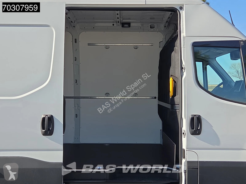 عربة نفعية Iveco 35S18 3.0L - Automático -...