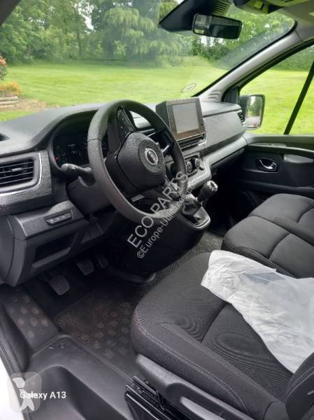 Véhicule utilitaire Nissan