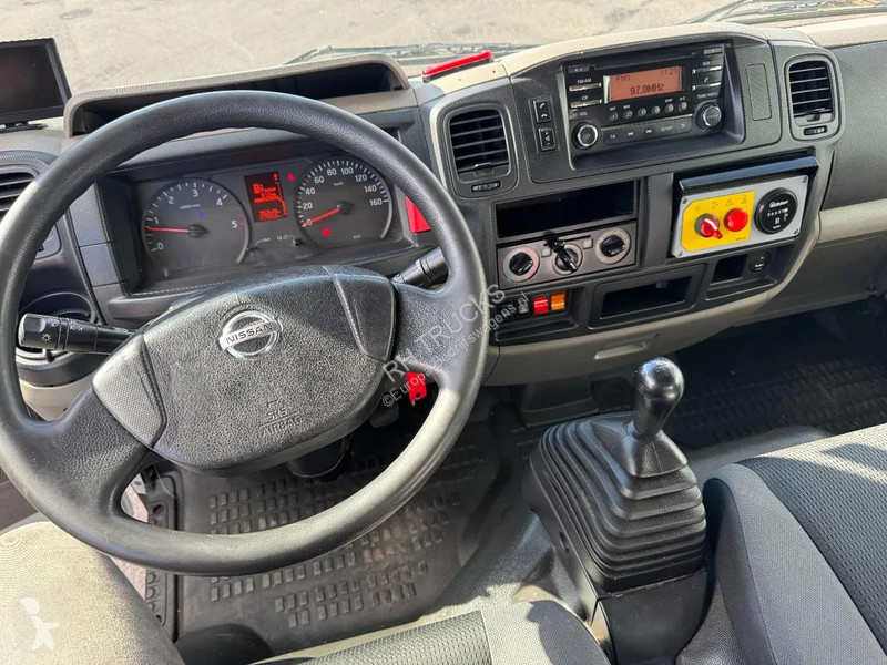 Samochód dostawczy Nissan 35.12 PALFINGER...