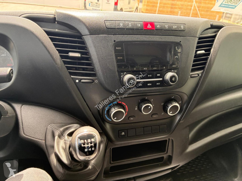 Furgoneta Iveco  35C16 20m3