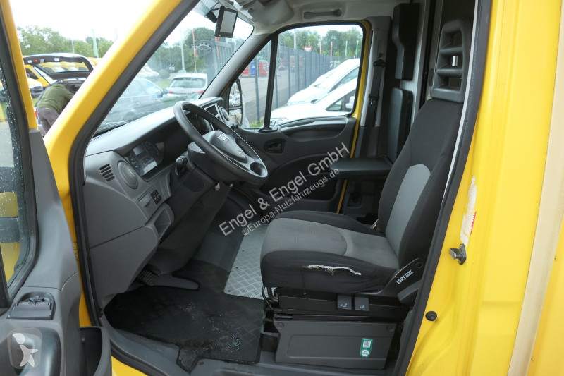Iveco Daily 35 S11 C30C AUTOMATIK KAMERA Regale...