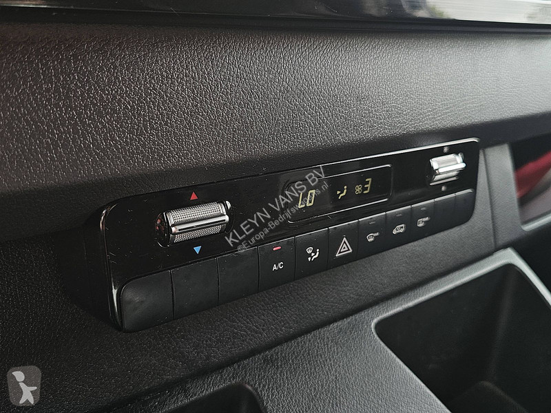 Коммерческий автомобиль Mercedes 317 L2H2 LED...