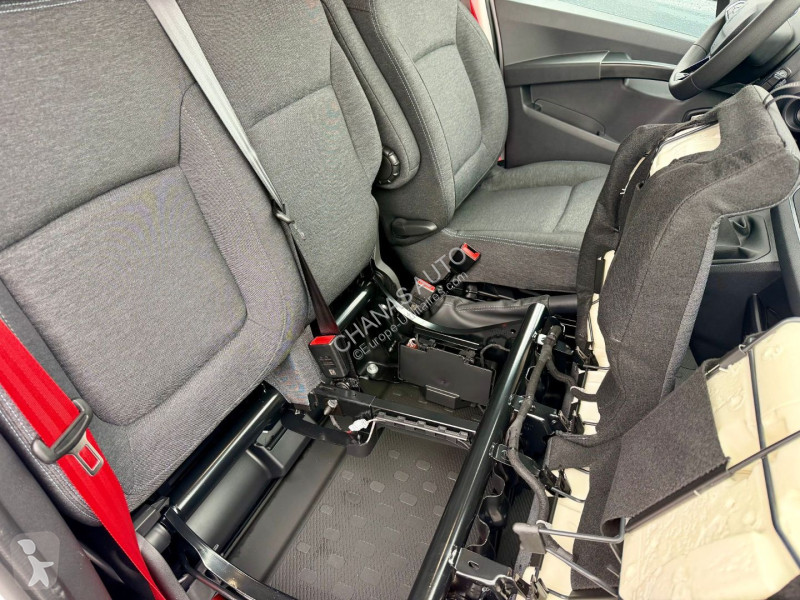 Véhicule utilitaire Renault L1H1 DCI 150 3T RED...