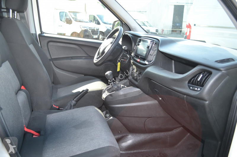 Véhicule utilitaire Fiat FIAT DOBLO CARGO MAXI...