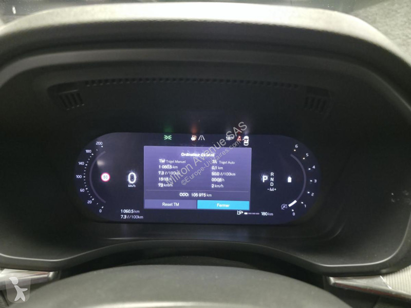 Samochód dostawczy Volvo XC60 B4 Micro-Hybride...