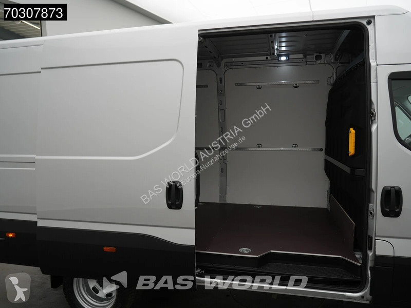 Véhicule utilitaire Iveco 35C21 Coming Soon!...