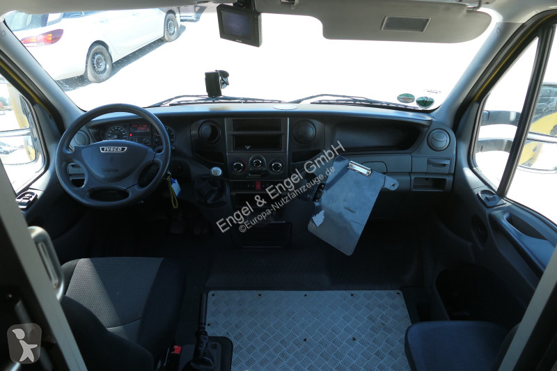 Furgoneta Iveco Daily 35 S11 C30C AUTOMATIK...