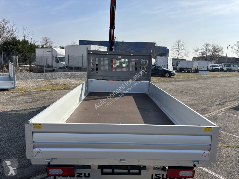 Furgoneta Isuzu PLATEAU+GRUE FASSI F30M.0.23...