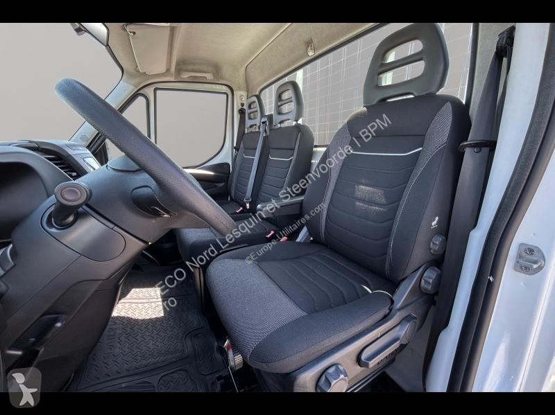Véhicule utilitaire Iveco CCb 35C16H3.0...