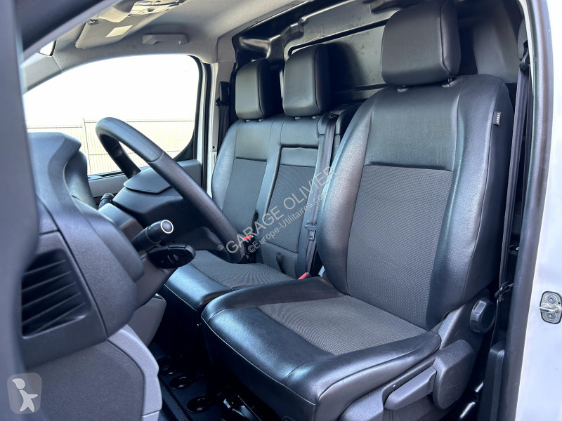 Véhicule utilitaire Peugeot Long 2.0 Bluehdi...