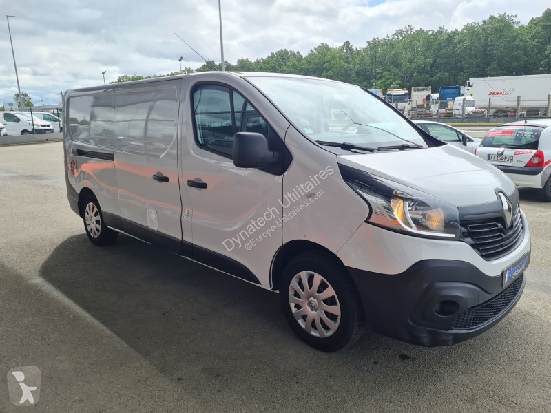 Véhicule utilitaire Renault TRAFIC III FG L2H1...