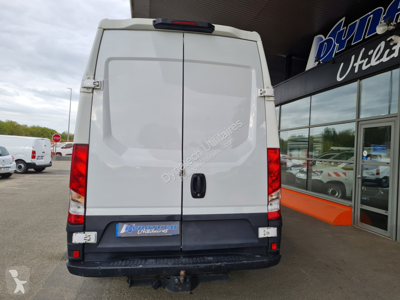 عربة نفعية Iveco DAILY 35C FG 35C14V12