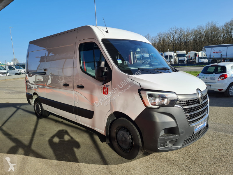 Véhicule utilitaire Renault MASTER III FG F3300...