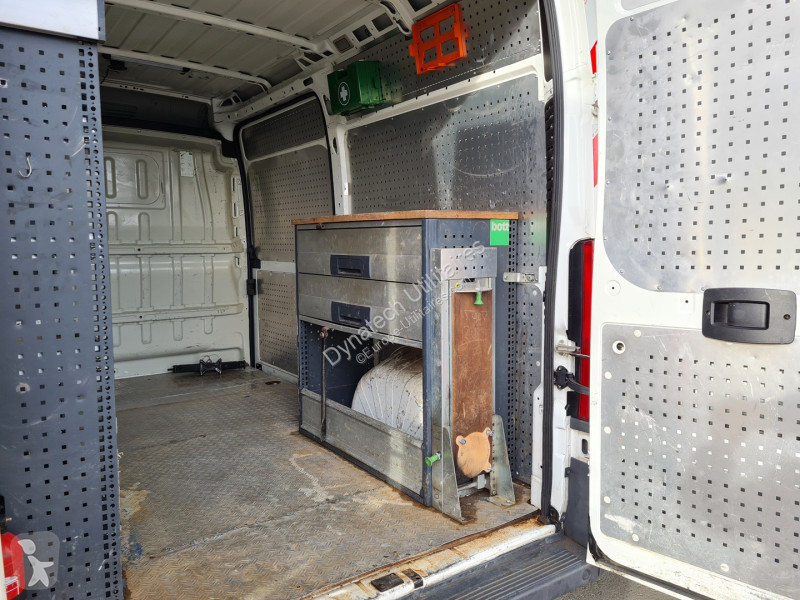 Furgoneta Citroën JUMPER FG 35 L2H2 2.0 BLUEHDI...