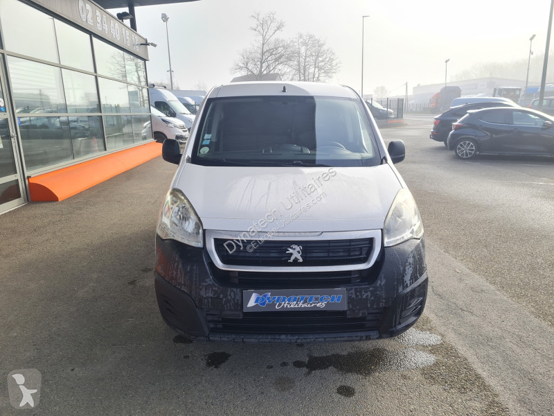 Véhicule utilitaire Peugeot PARTNER STANDARD...